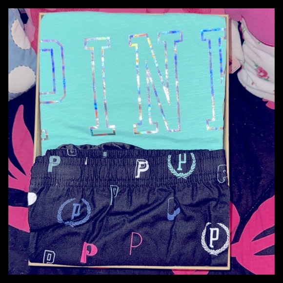 💕ⓅⒾⓃⓀ ⓋⓈ Sleepwear 2 Piece Set NEW IN ORIGINAL BOX💕 - Picture 4 of 7